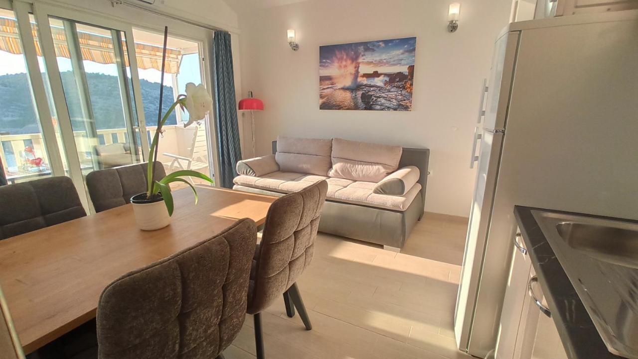 Jakopovic Apartments 로고즈니차 외부 사진